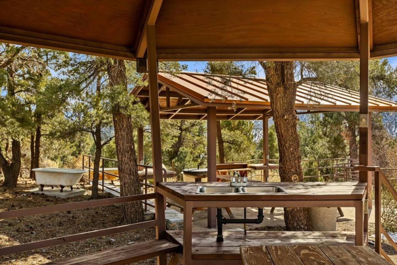 Steel Pine Lodge A Rustic Mountain Retreat Views Baldwin Lake Экстерьер фото