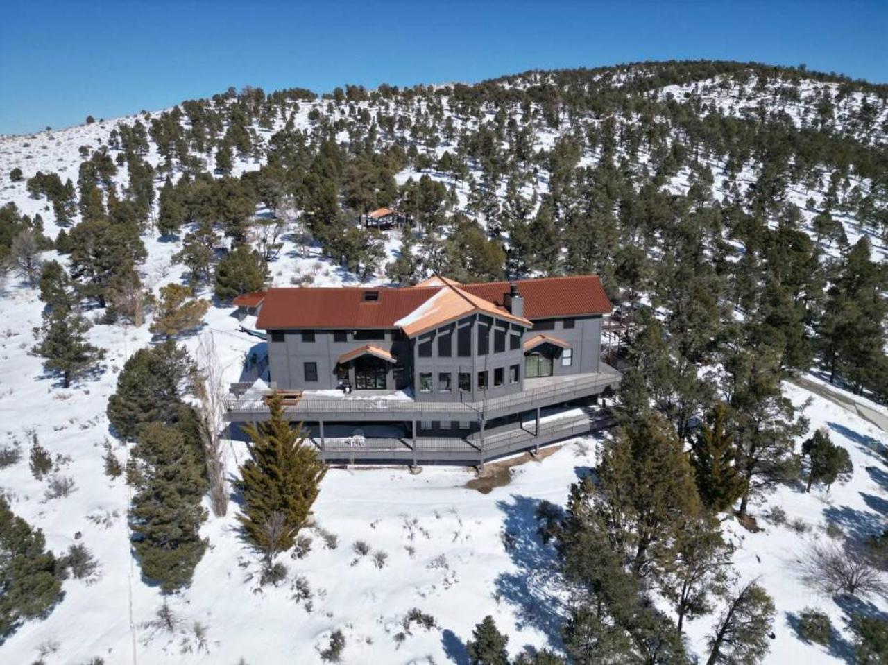 Steel Pine Lodge A Rustic Mountain Retreat Views Baldwin Lake Экстерьер фото