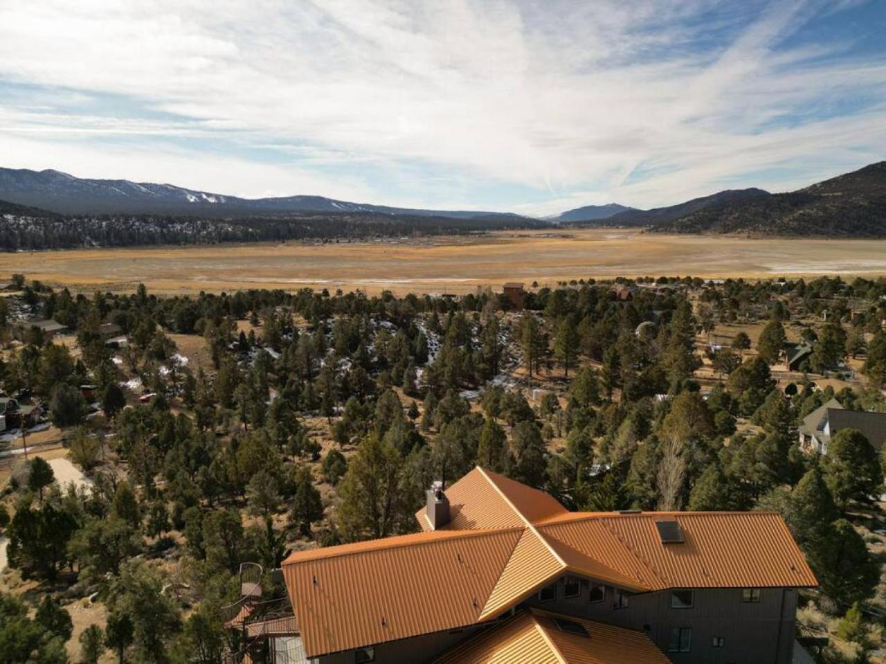 Steel Pine Lodge A Rustic Mountain Retreat Views Baldwin Lake Экстерьер фото