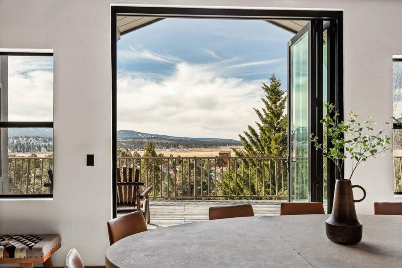 Steel Pine Lodge A Rustic Mountain Retreat Views Baldwin Lake Экстерьер фото