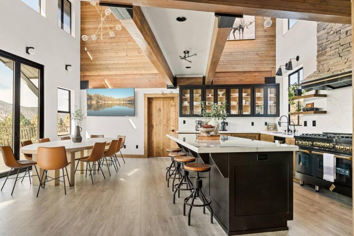 Steel Pine Lodge A Rustic Mountain Retreat Views Baldwin Lake Экстерьер фото